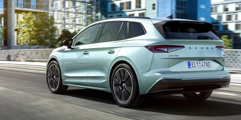 skoda-enyaqiv-rueck-außen